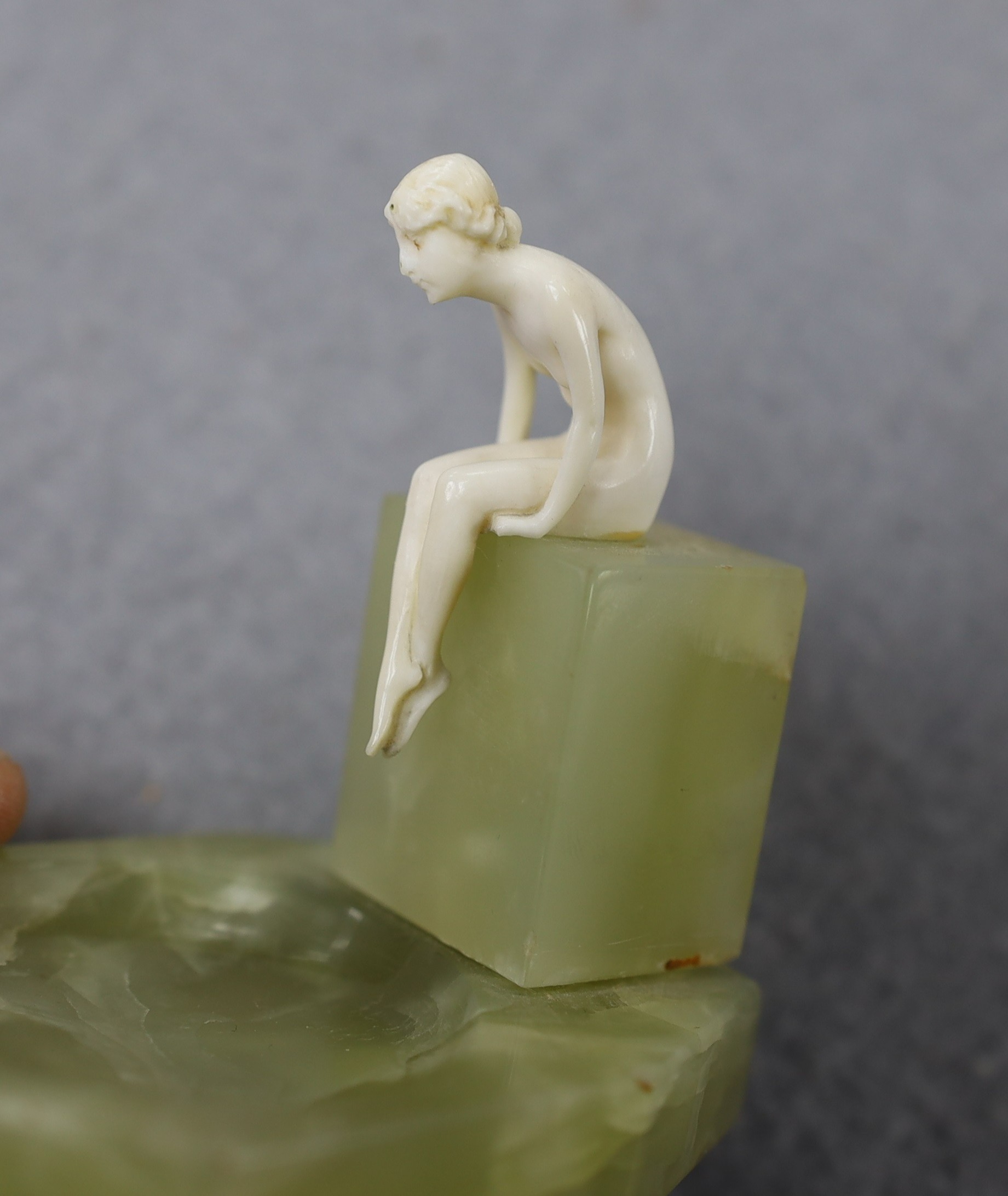 Attributed to Ferdinand Preiss (1882–1943), Art Deco ivory and onyx figural ash tray, 7cm deep